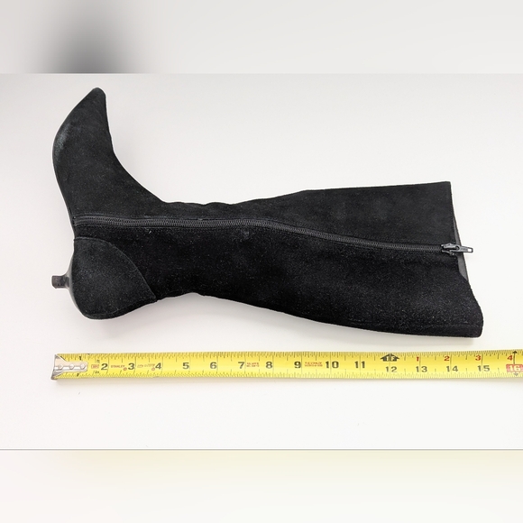 Steve Madden Black Suede Knee-High Sybel Boots (Adult Size 6) w/Kitten-Heel - Picture 8 of 16
